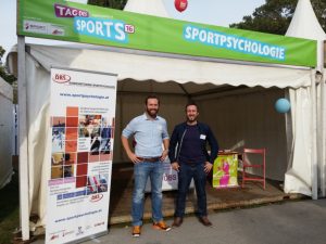 Am Stand des ÖBS (Bundesnetzwerk für Sportpsychologie) haben der Sportpsychologe Georg Hafner (links im Bild) und der Mentalcoach Mario Schuster (rechts im Bild) Sportinteressierte über die Rolle der Sportpsychogie informiert.