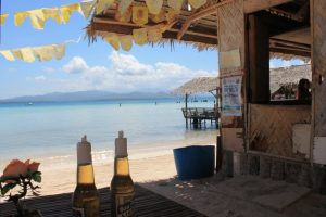 Strand auf puerto princesa mit bier - Was für ein Glück