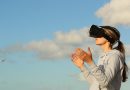 VR Virtual Reality Frau Wolken